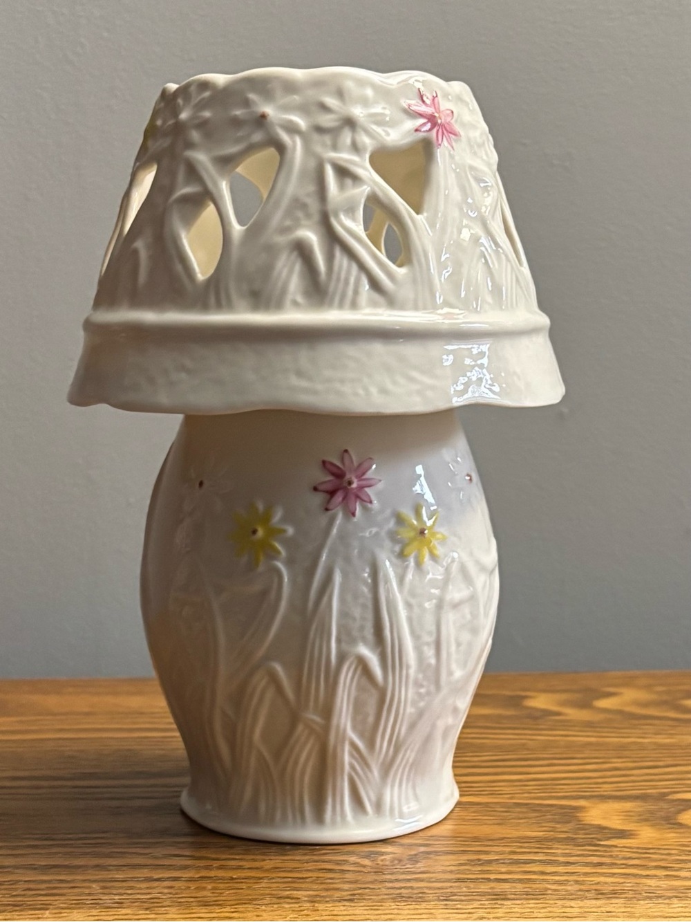 Belleek Daisy Lamp Votive Holder Vintage